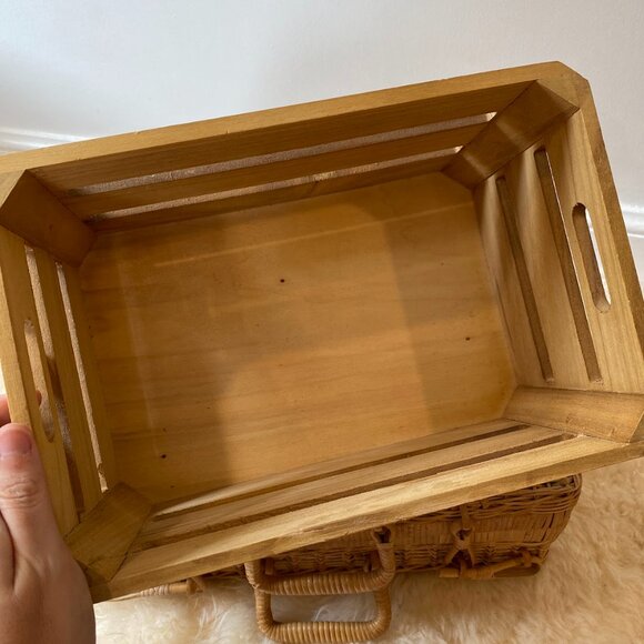 2 Antique Vintage Baskets - Picture 2 of 7